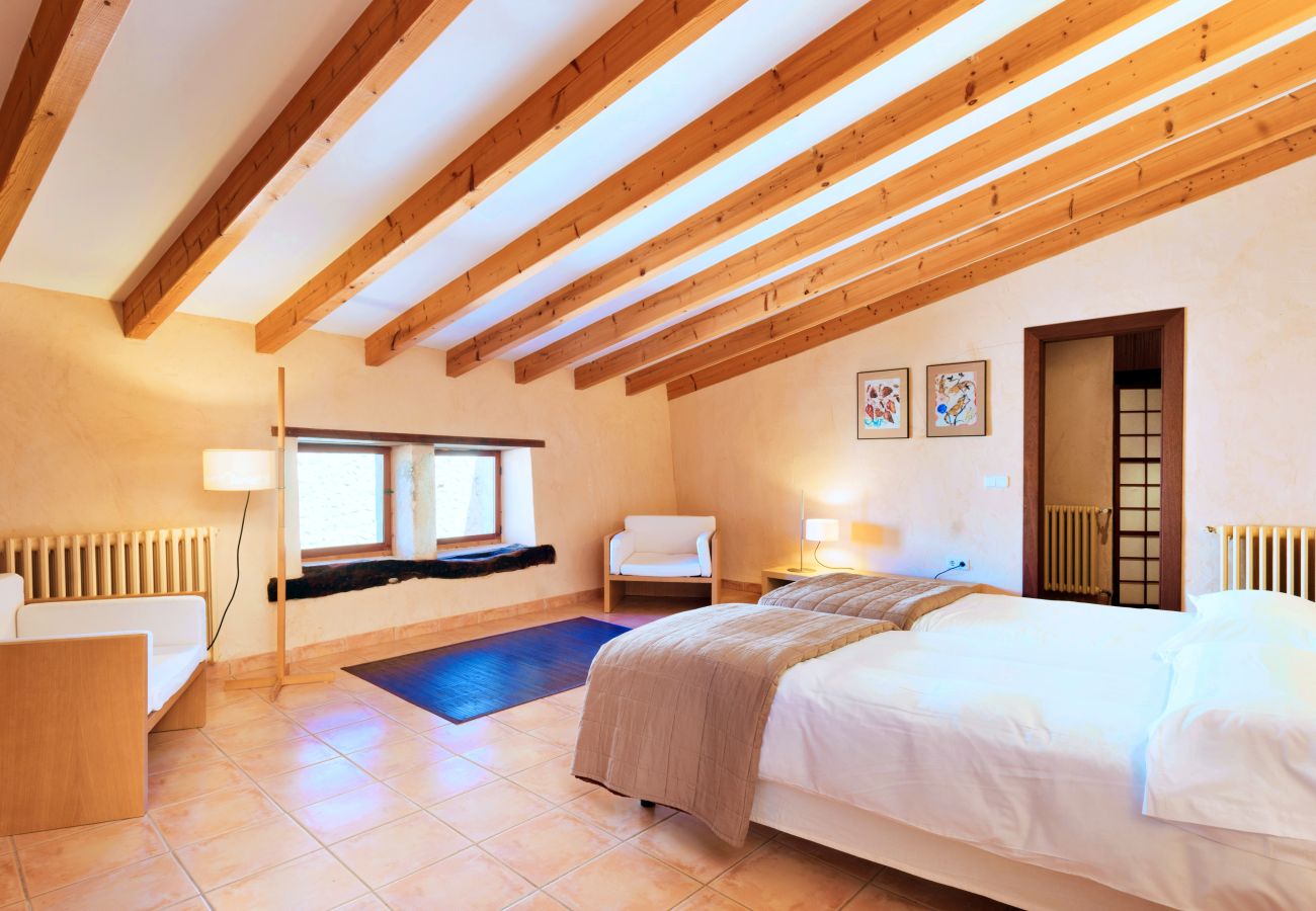 Finca in Buger - Cases de Buger - 12 Personen - Buger 