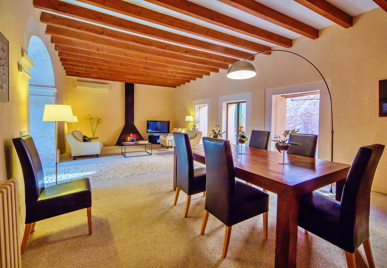 Finca in Buger - Cases de Buger - 12 Personen - Buger 