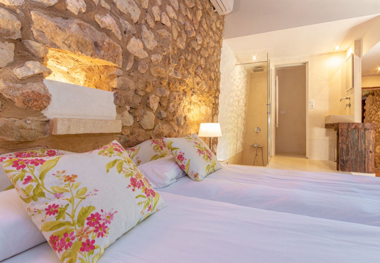 Finca in Buger - Cases de Buger - 12 Personen - Buger 