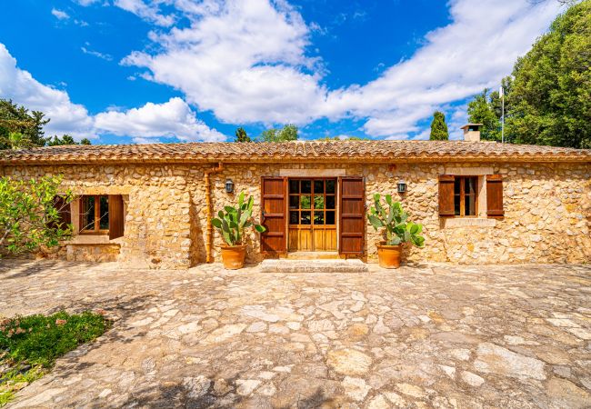Country house in Buger - Finca Es´Sestadors - Buger - Tu Finca Mallorca Country house in Buger - Finca Es´Sestadors - Buger - Tu Finca Mallorca